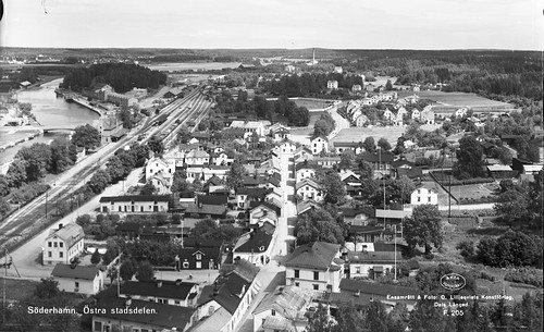 old blackandwhite bw vintage town photo view sweden small images aerialphoto airphoto smalltown 1959 hälsingland svartvitt söderhamn flygfoto stadsvy