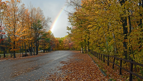 autumn automne rainbow quebec falls lumiere pont paysage mauricie arcenciel vaches vallon chutessainteursule