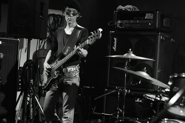 O.E. Gallagher plays TASTE at Shimbashi ZZ, Tokyo, 18 Mar 2012. 220