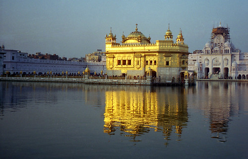 sunlight india sikh punjab amritsar sikhism goldentemple gurunanak