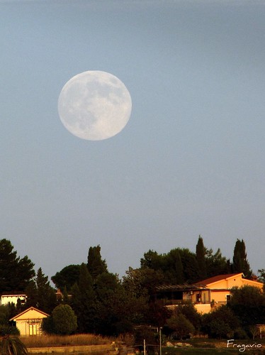moon luna sicily augusta sicilia francesco 2011 gavioli lunapiena canonsx10is fragavio