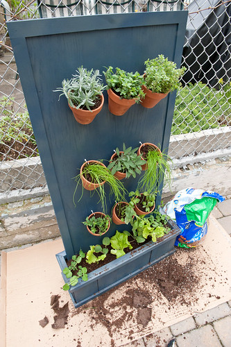 DIY: Vertical Herb Garden | Brooklyn Limestone