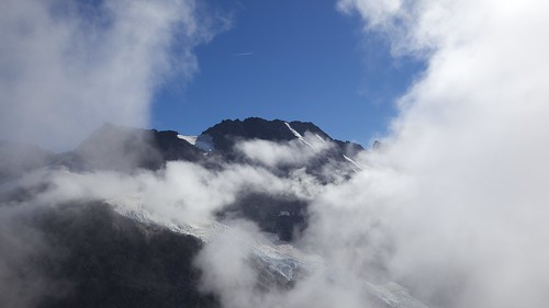 newzealand mountains clouds landscape glacier mtcooknationalpark teararoa thelongpathway