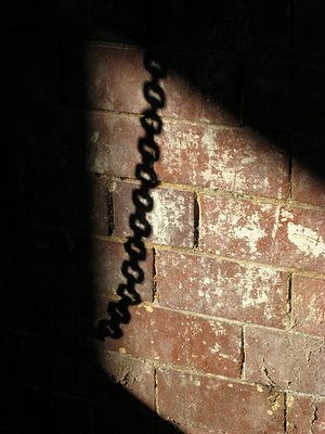 chains prison