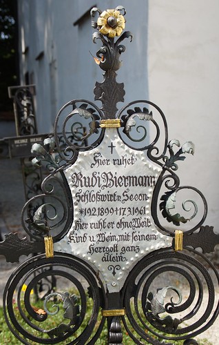 cross kreuz kloster inscription inschrift seeon chiemgau schmiedeeisen grabkreuz gravecross stwalburg dorenawm