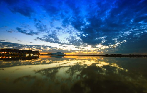sunset sea italy lake water clouds reflections italia campania twig napoli bacoli lagofusaro totalphotoshop