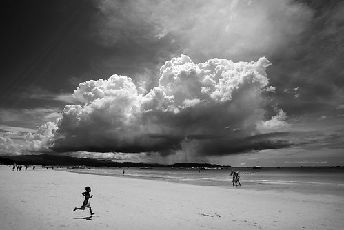 storm alone free running together
