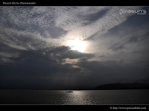 blue sunset sky cloud india lake sunrise boat nikon colorphotography orissa cloudscape d90 prasun chilka nikond90 prasundutta prasunsphotography