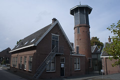Laboratorium en watertoren KNSF