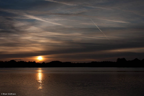 sunrise photography contrail miltonkeynes furztonlake briansmithson