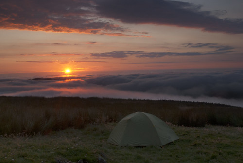 morning camping dawn scotland moors borders mists