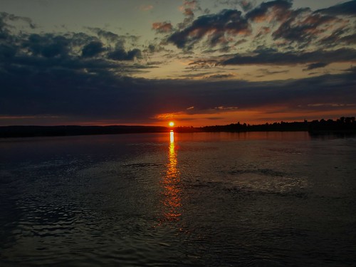 sunset reflection church water island russia olympus zuiko kizhi e510 zd dfine niksoftware viveza 918mm lakeomega