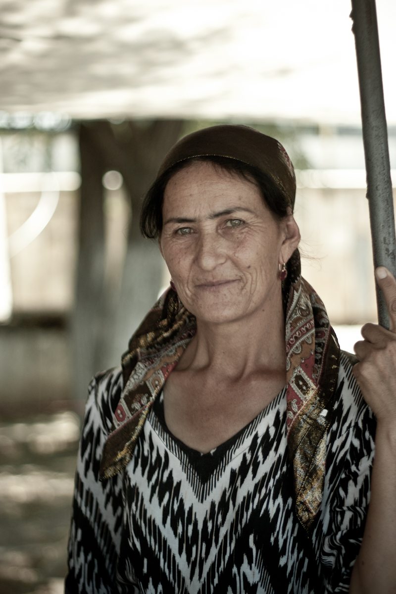 Познакомиться С Таджикской Женщиной С Волосатыми Ногами