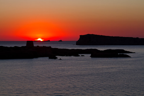 sunset red sea sky costa sun sol canon contraluz coast mar rojo ibiza 7d eivissa puesta ocaso baleares cileo