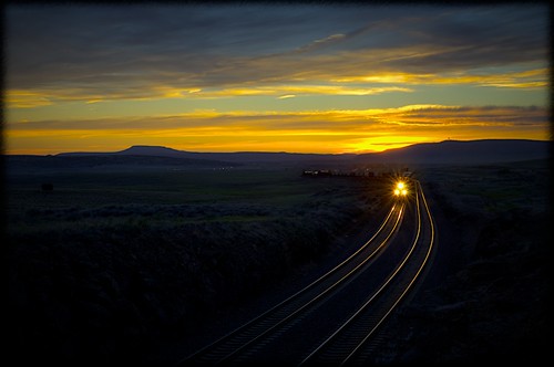 railroad sunset train bnsf seligman intermodal seligmansubdivision chasingsteelcom