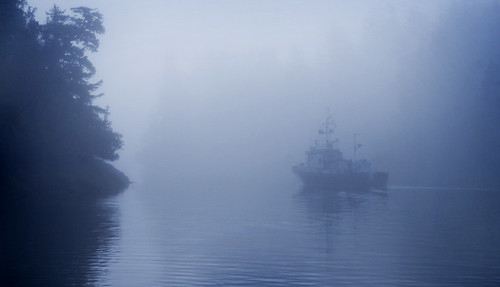 ocean mist fog sunrise boat haidagwaii gwaiihaanas
