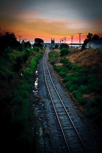 sunset train montana greatfalls tracks allrightsreserved ©jeffalbrechtphotography
