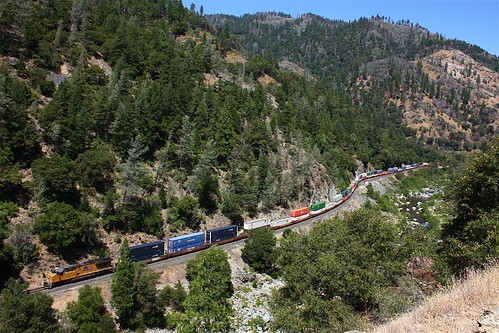 california railroad mountains river union trains canyon unionpacific pulga stacks detour featherrivercanyon intermodal kmnoad