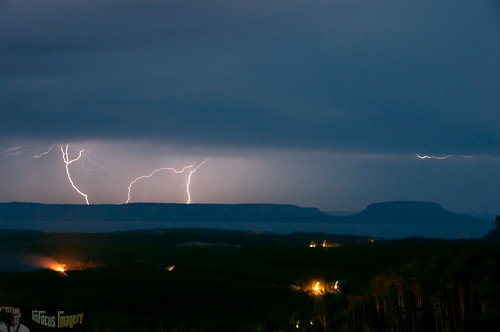 lightning thunderbay pieisland infocusimagery
