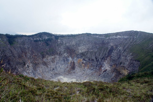 indonesia volcano crater sulawesi tomohon