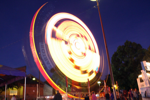 carnival blur ride nightlight fairridescarnivalellensburgwashingtonlabordayweekendkittitascountyfairgrounds