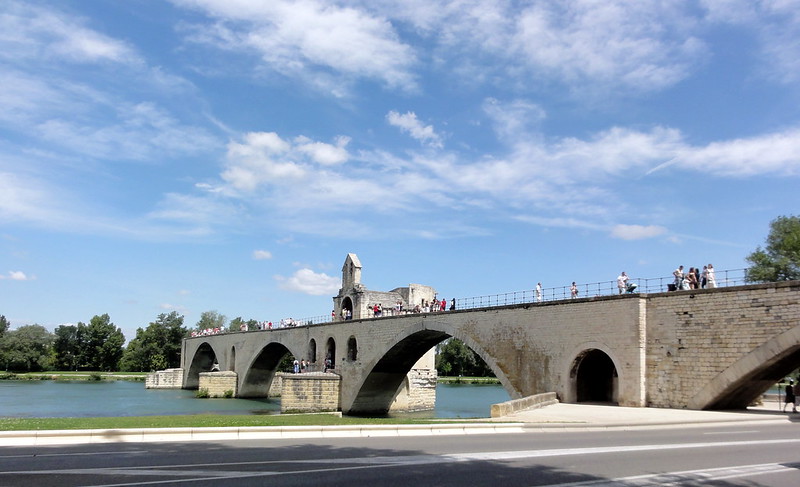 Avignone - il ponte e la sua famosa canzone...