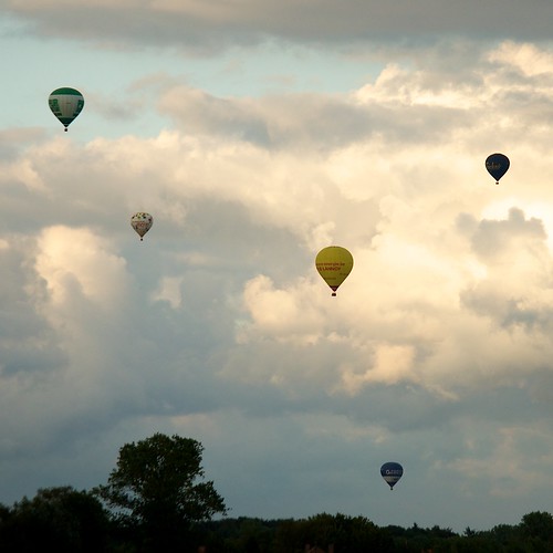 belgium cloudy ballon balloon ballooning sintjan belgië