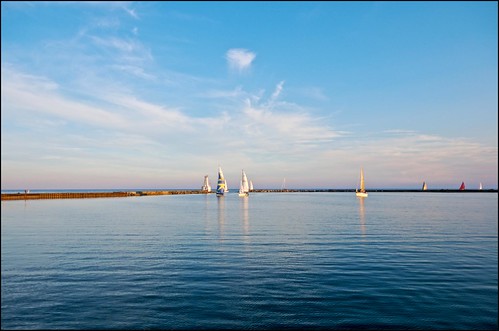 sunset sailing sailboats lakeontario heritageharbour cobourgmarina