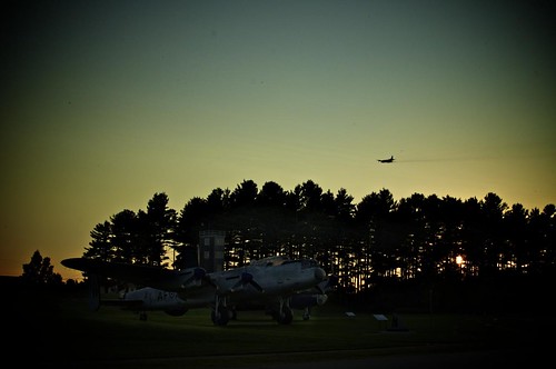 sunset canada museum 35mm nikon novascotia force sundown ns aviation military air royal greenwood canadian aurora lancaster nikkor bomber takeoff annapolisvalley militaire dx rcaf d90 cfb 18g 14wing