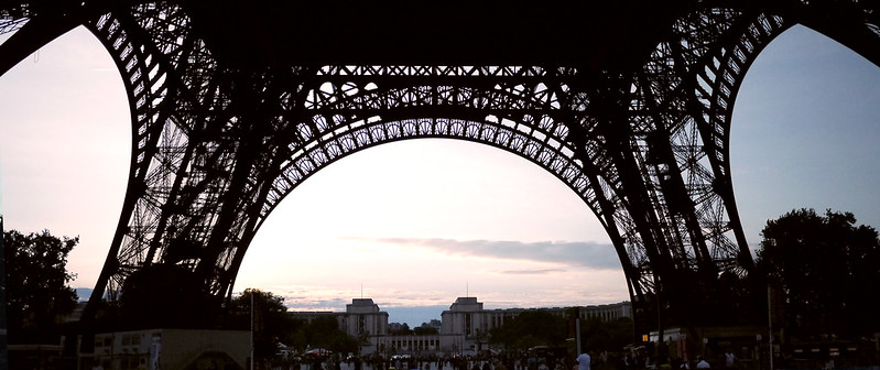 Eiffel base