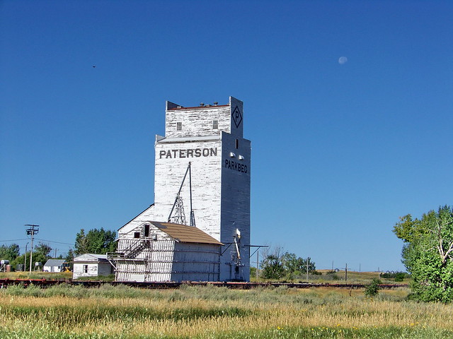 SKSW11h00 Parkbeg Grain Elevator with Moon, Saskatchewan