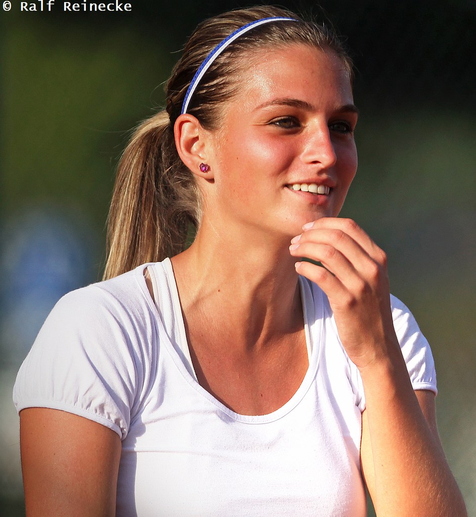 Kontaveit : Stephanie Vogt | Official Site For Woman Crush Wednesday # ...