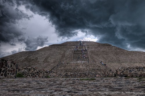 travel sky clouds mexico nuvole teotihuacan cielo iphoto pyramids archeology viaggio hdr mex messico piramidi pyramidofthesun viaggiare mantero stockcategories arecheologia piramidedelsole riccardomantero riccardomariamantero ljsilver71