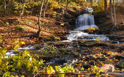 dividend rockyhill autumn johnjmurphyiii connecticut waterfall newengland foliage