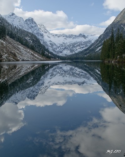 trees cloud mountain lake snow canada mountains cold reflection tree nature water clouds forest reflections hike