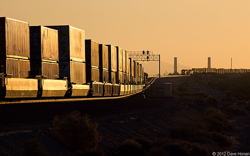 california ca railroad electric train sunrise track desert rail railway trains needles bnsf glint railroads barstow subdivision nebo intermodal daggett stacktrain