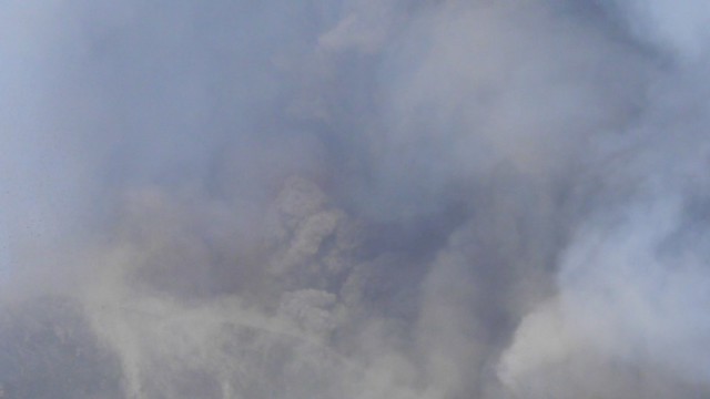 Big noise, lava fountains, and loads of ash and bombs: Etna, 15 November 2011
