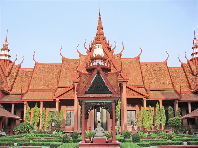 La cour intérieure du musée national (Phnom Penh)