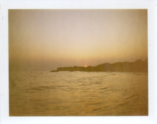 camera sunset sea color film oneaday analog vintage polaroid tramonto mare scan pack automatic photoaday land instant positive expired 103 sul folding pictureaday packfilm inwater peelapart type100 project365 istantanea sooc 125i flickrsicilia