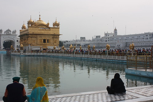amritsar goldentemple sikh sikhtemple india temple punjab harmandirsahib darbarsahib gurdwara sikhism 2008 gold guruarjan langar sarovar amrit raviriver ravi
