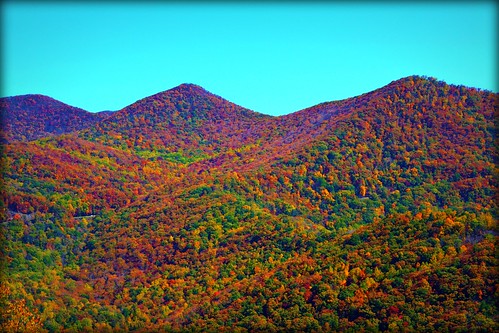 blue autumn trees red orange white black mountains green nature colors yellow digital canon landscape outdoors eos rebel cool nice warm picture omg