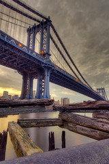 Manhattan Bridge Pier