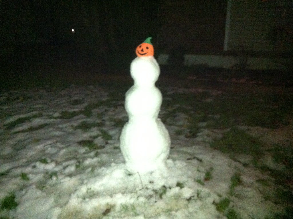 Halloween snow man