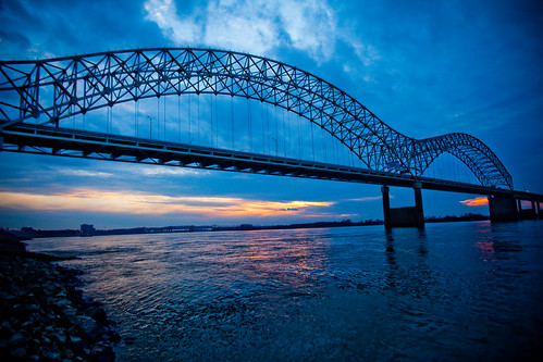 bridge blue sunset usa river unitedstates 10 memphis tennessee unitedstatesofamerica fav20 mississippiriver arkansas fav30 newbridge hernandodesotobridge fav10 fav25 fav40 superfave