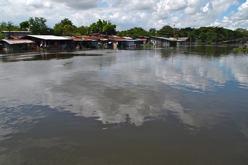 home thailand flood rangsit