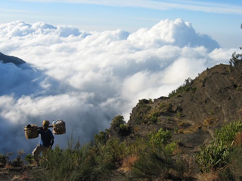 clouds indonesia volcano lombok rinjani indonésie bestofr pelawanganii melvilleb