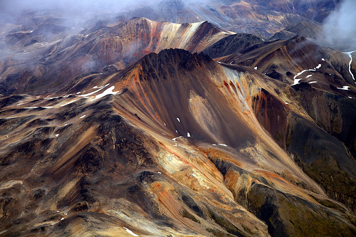 canada iron britishcolumbia shieldvolcano volcanicplateau rainbowmountains rockcolors mountedzizaprovincialpark