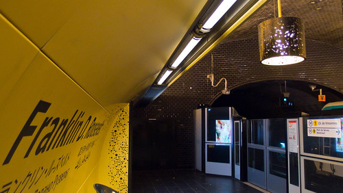 Paris Metro Franklin D. Roosevelt Station