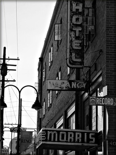 urban blackandwhite brick dawn downtown neon nevada hotels reno metalsigns vintagesigns blackwhitephotos vintagehotels