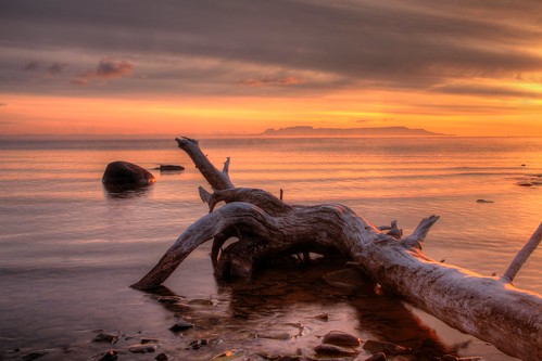 ontario sunrise driftwood lakesuperior thunderbay sleepinggiant
